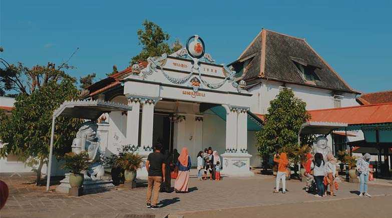 Wisata Keraton Ngayogyakarta